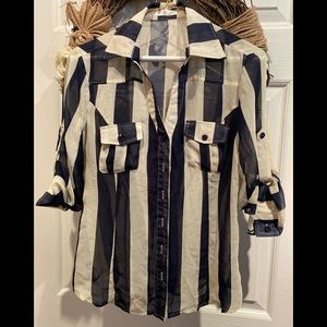 a’gaci blue & cream striped button down, sz M